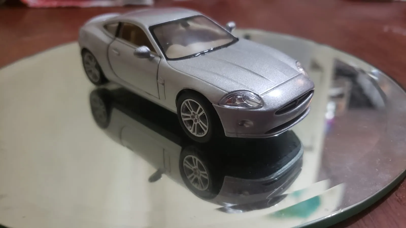 48882 custom diecast kinsmart 6