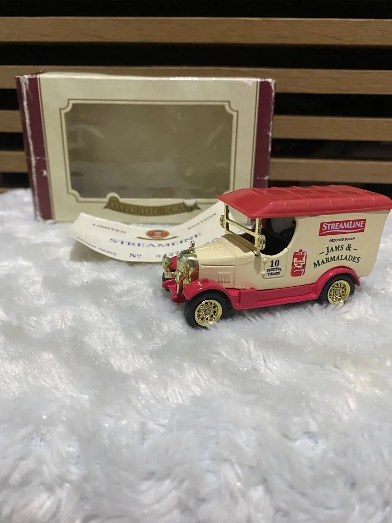 48942 collecting diecast cars