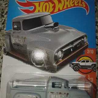 /img/48949-diecast-collecting-tips-canada.webp