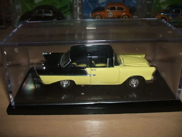48951 diecast models display