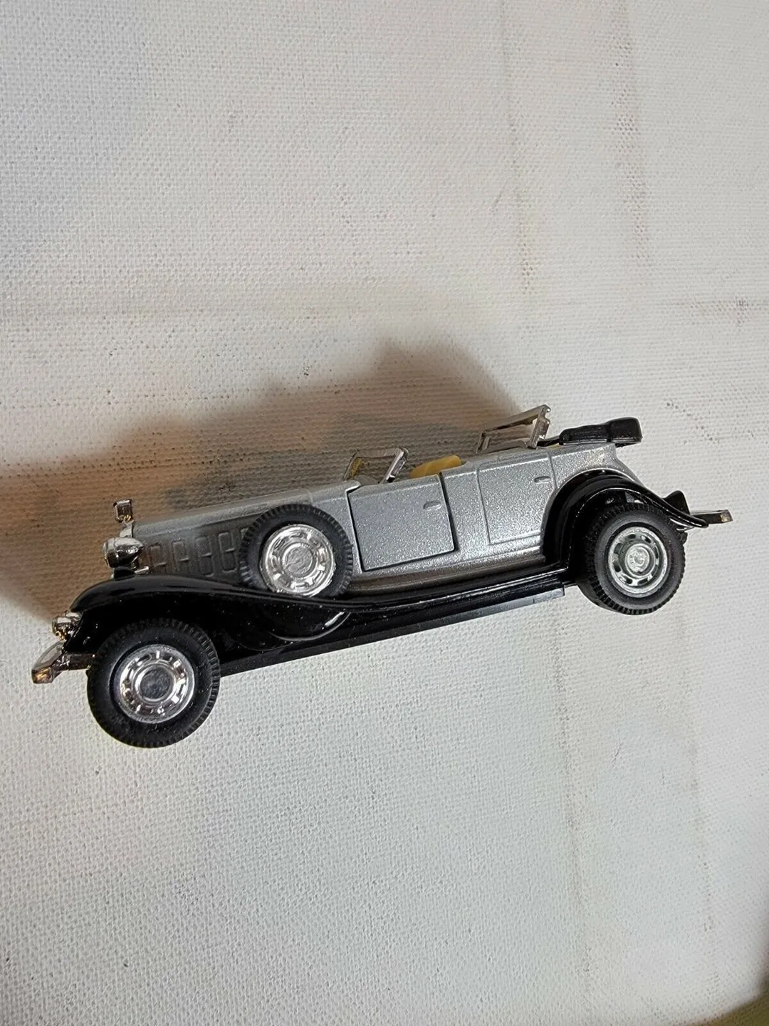 /img/48956-yatming-collection-display.webp