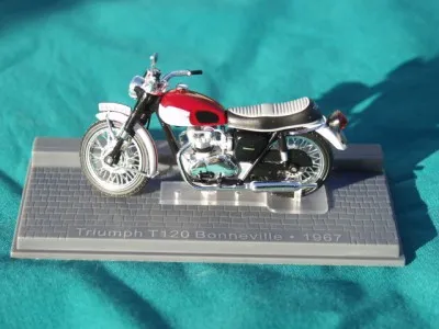 48962 triumph bonneville speedmaster diecast