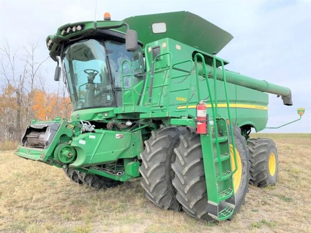 48964 john deere s690 diecast 4