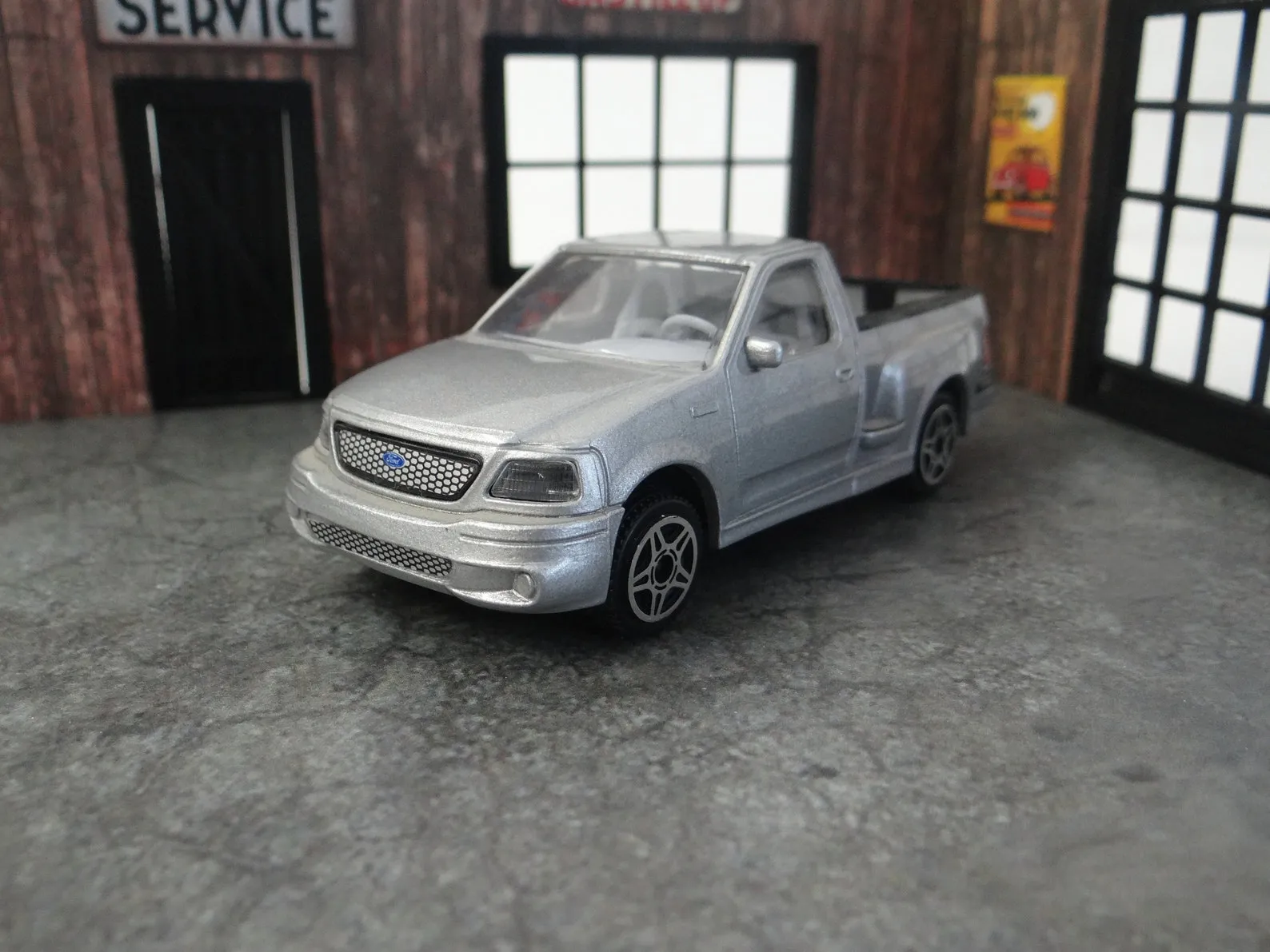 /img/48970-diecast-car-display-collection.webp
