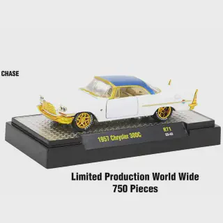 /img/48977-cars-diecast-collection-display.webp