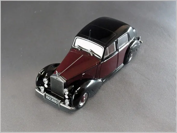49001 rolls royce corniche oxford