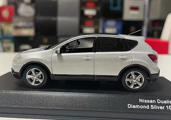 49020 nissan qashqai diecast model 3