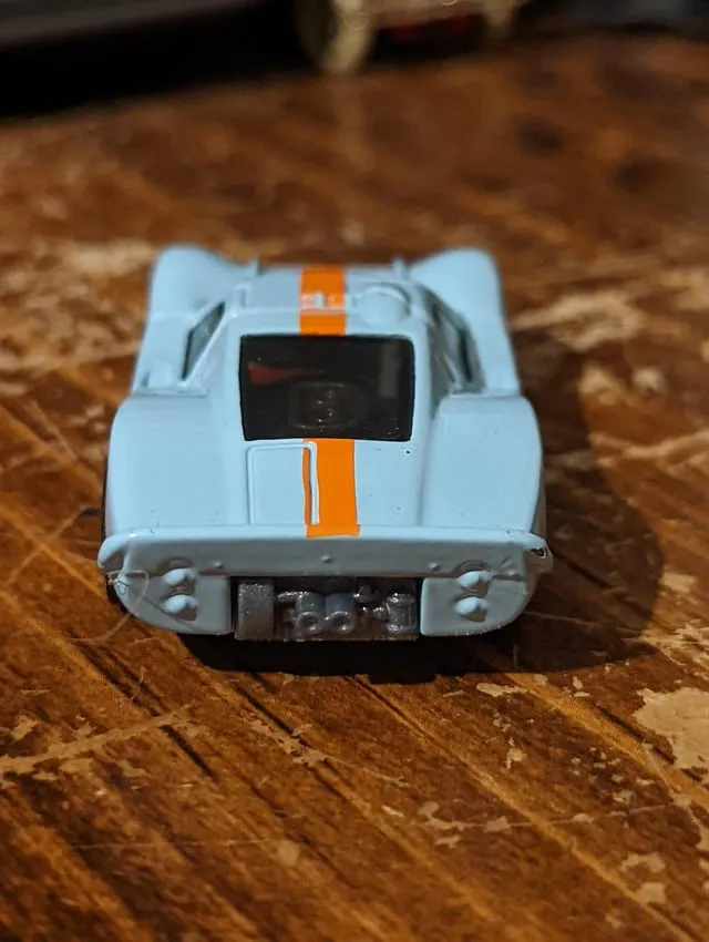 /img/49031-ford-gt40-diecast-care.webp