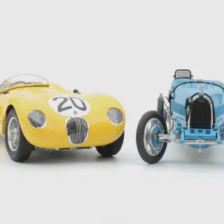 /img/49032-diecast-car-care.webp