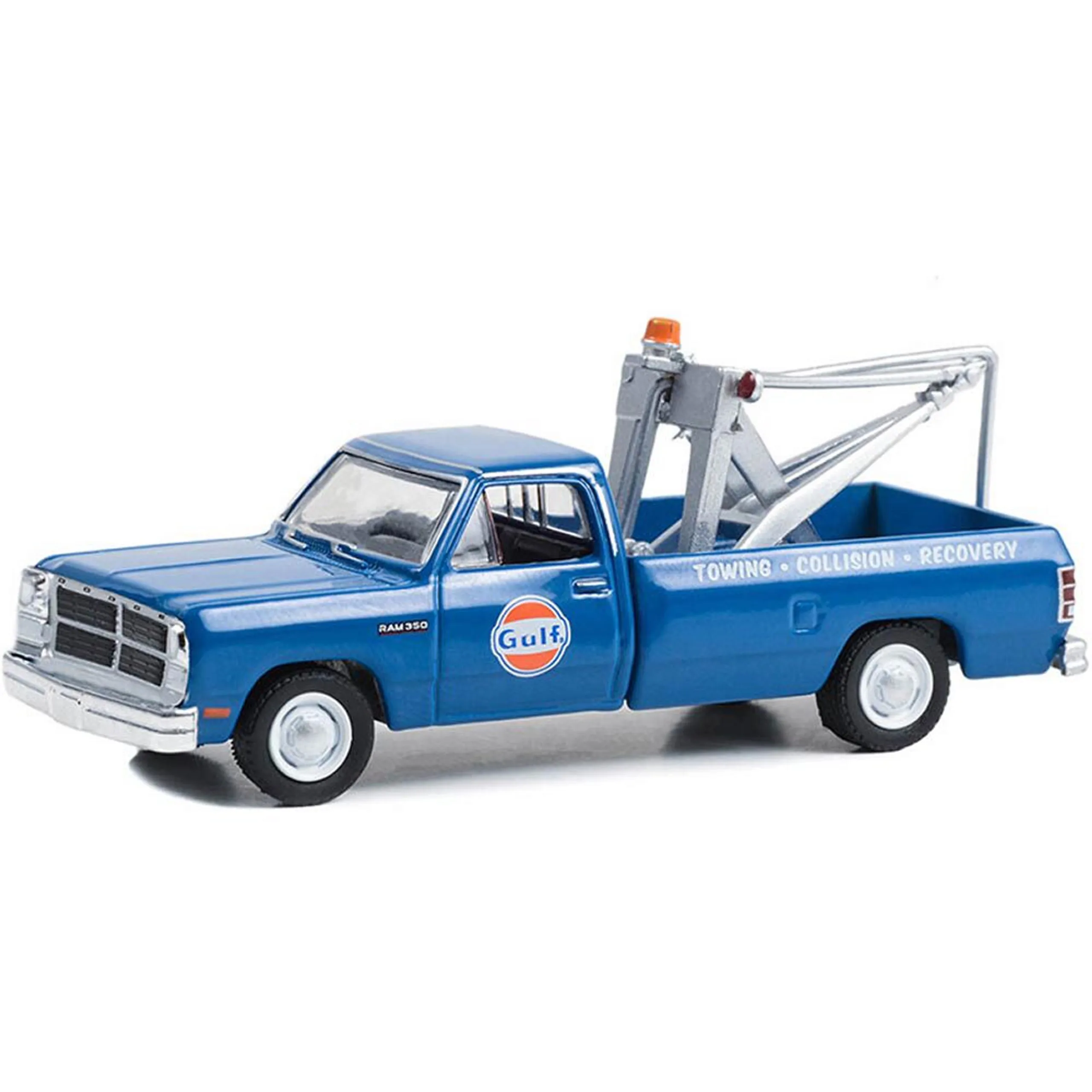/img/49033-gulf-diecast-cleaning.webp