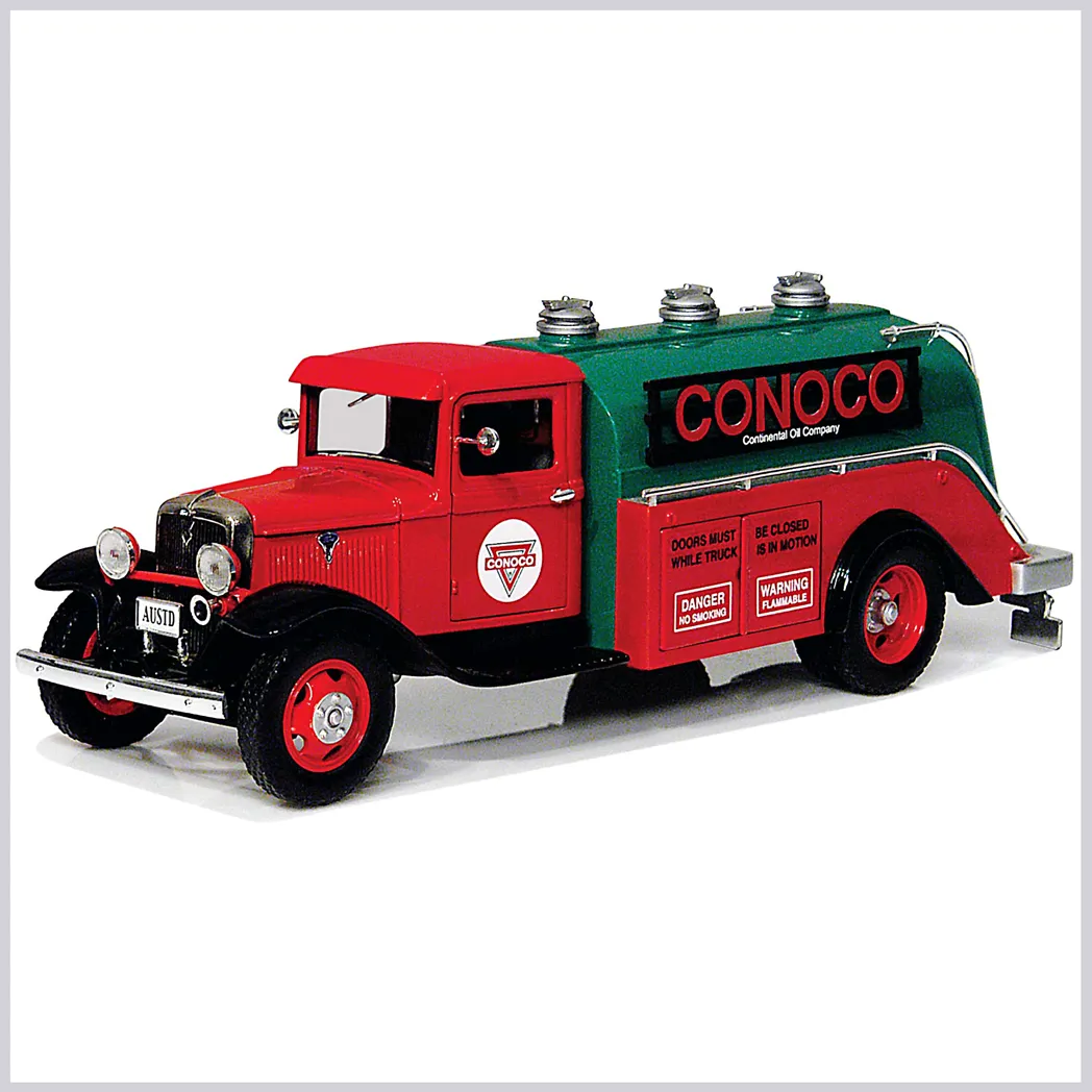 /img/49042-crown-premium-diecast-car-cleaning.webp