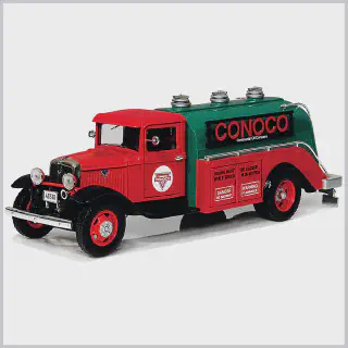 /img/49042-crown-premium-diecast-car-cleaning.webp
