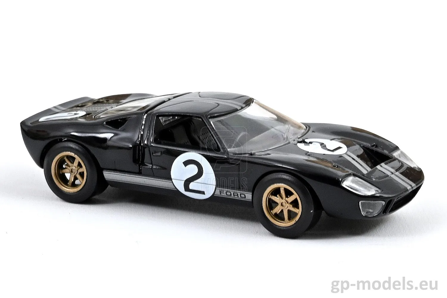 /img/49046-ford-gt40-diecast-collection-care.webp
