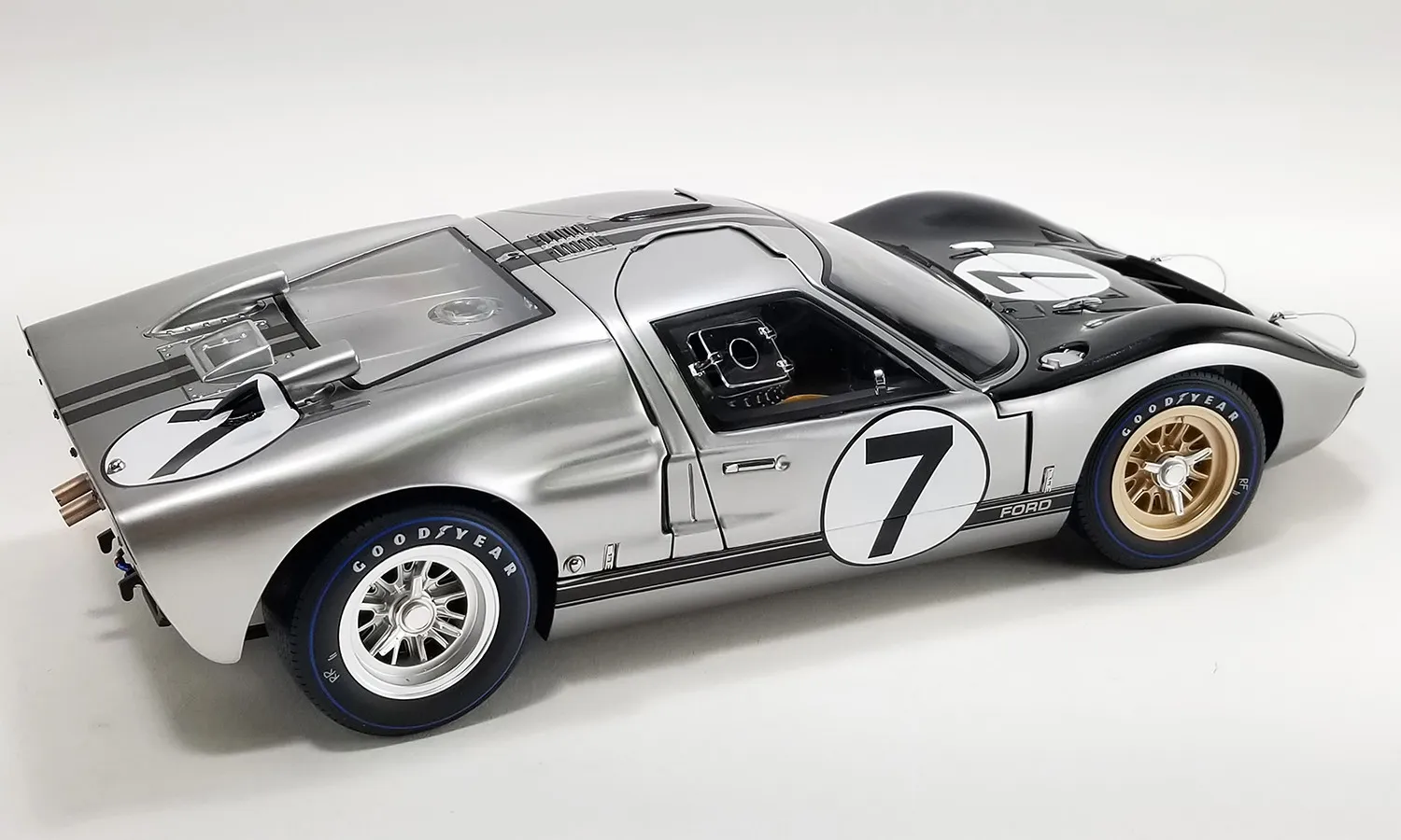 49046 ford gt40 online marketplace