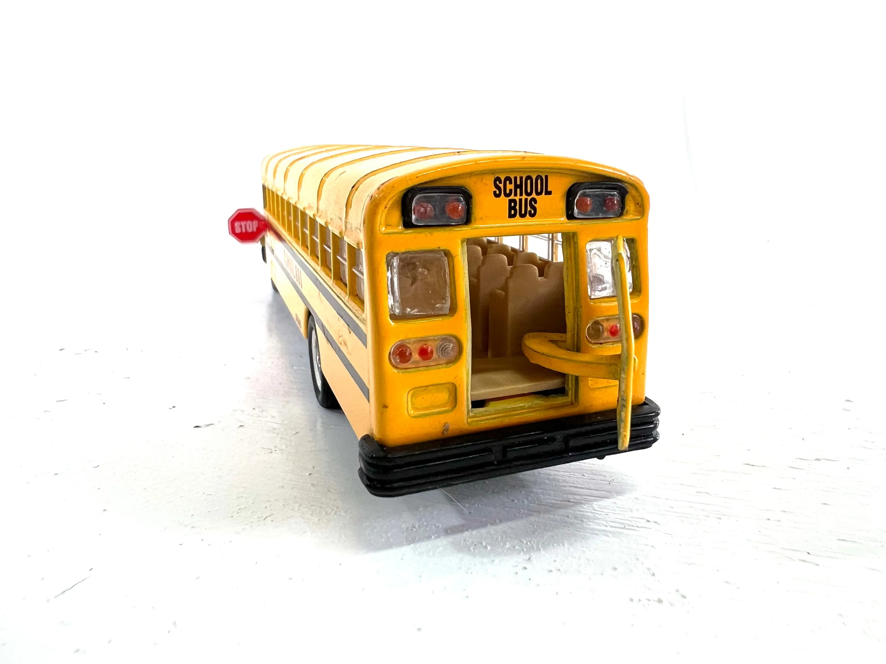 49064 diecast school bus details