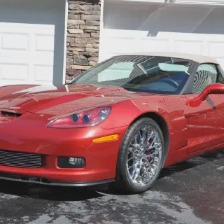 /img/49065-corvette-diecast-cleaning.webp