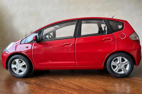 49070 honda jazz diecast mobil 1st gen