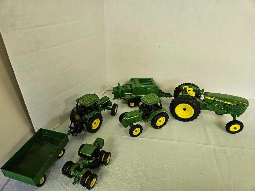 /img/49107-john-deere-collection.webp
